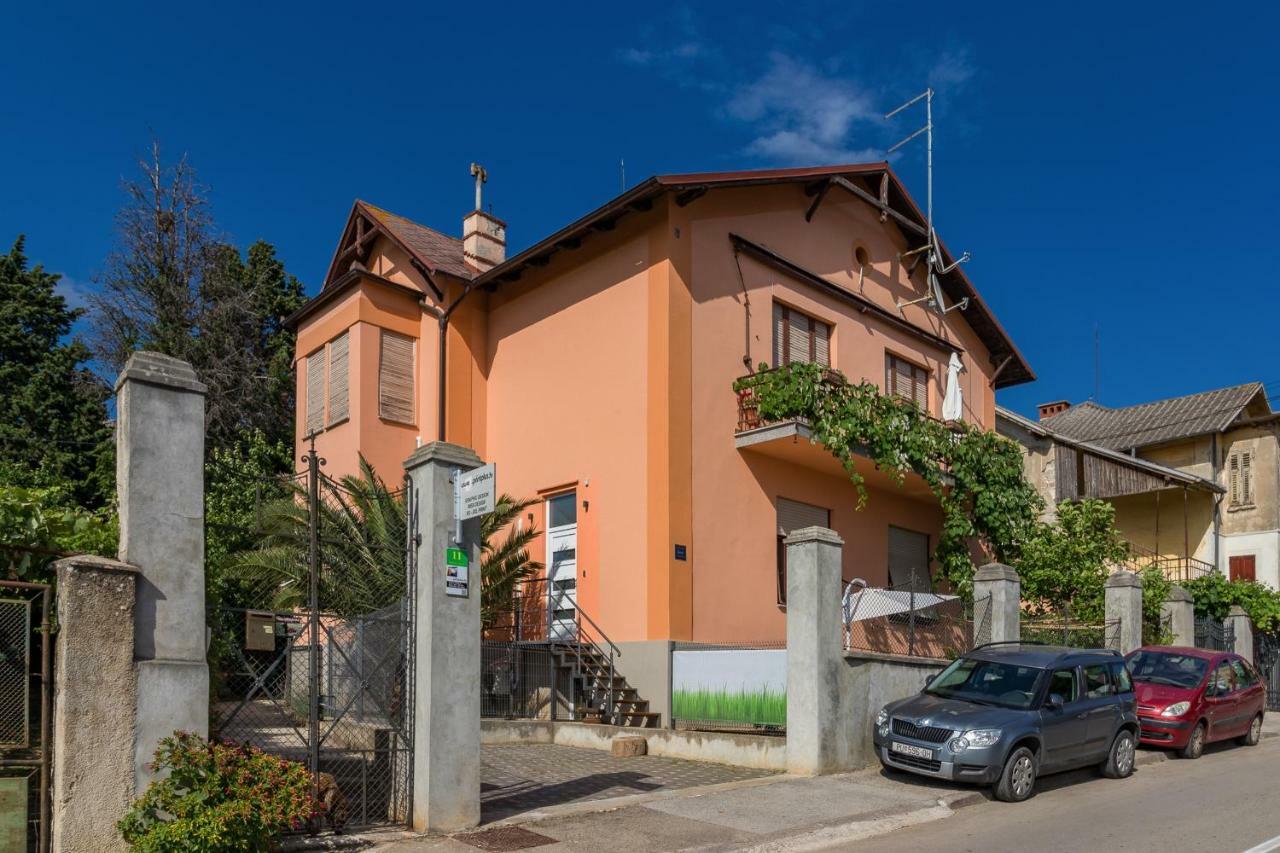 Lora Apartment Pula