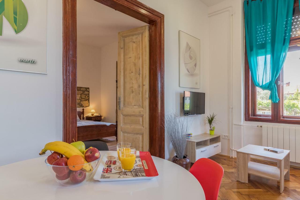 Lora Apartment